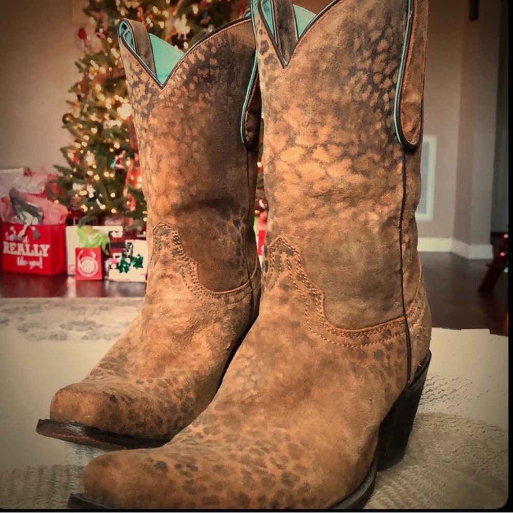 Corral Genuine Leather Cheetah Print Boots